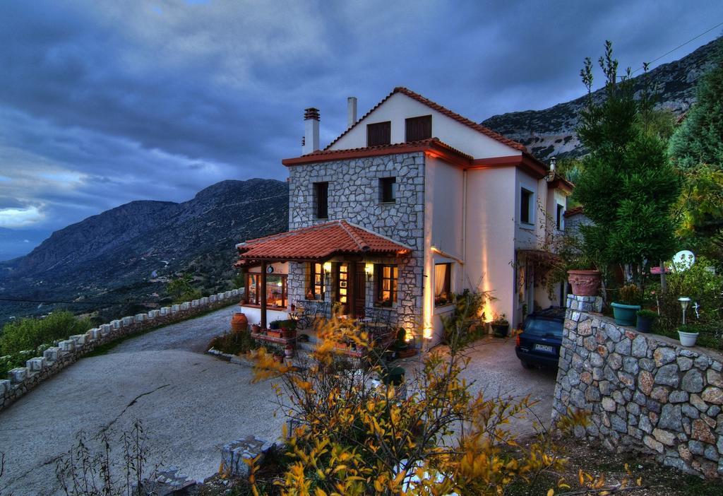 Nefeles Arachova Exterior foto