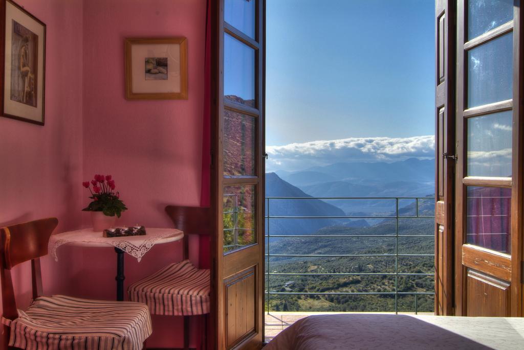 Nefeles Arachova Exterior foto